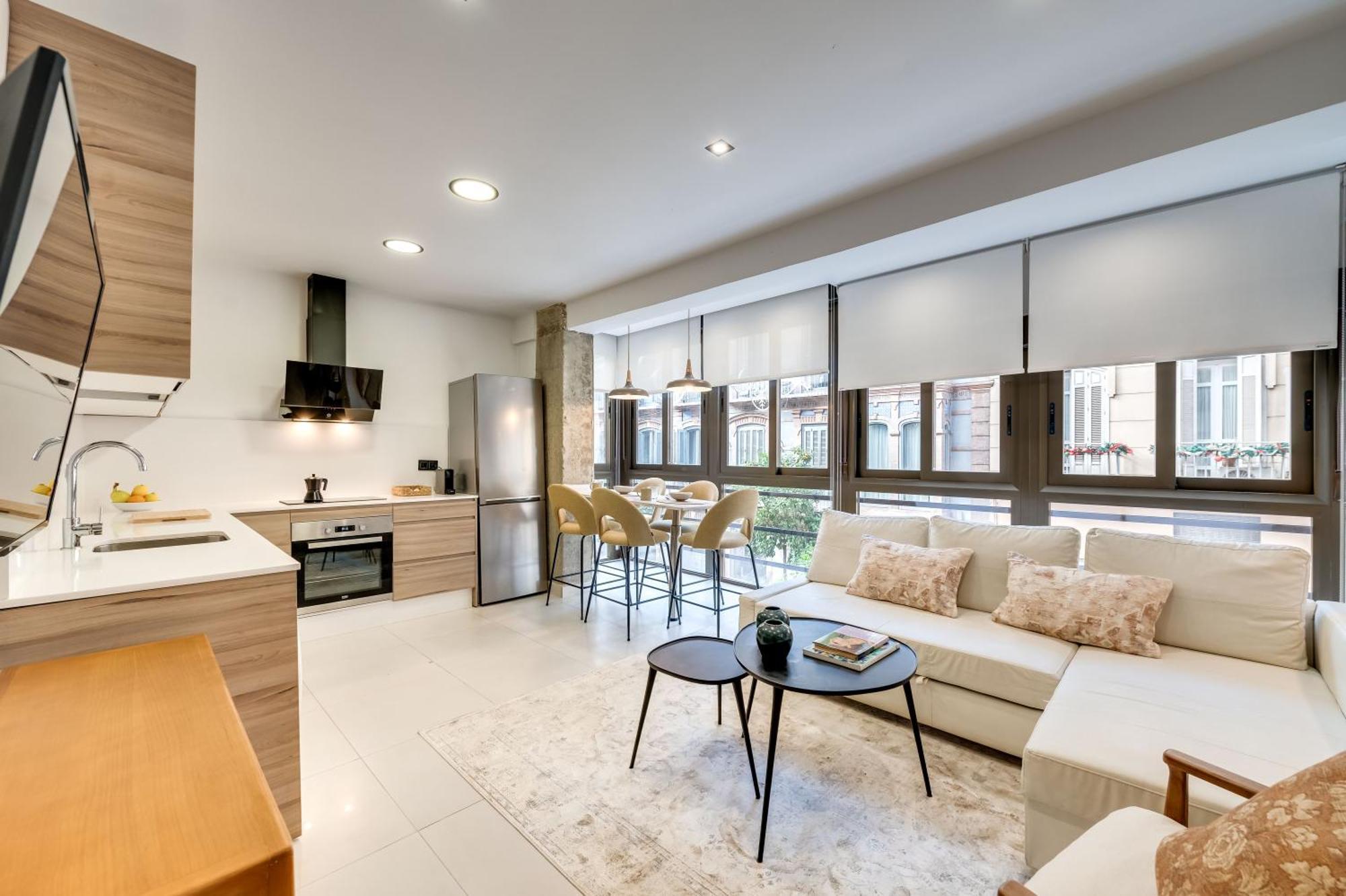 Luxury Alcazaba By Nagoa Homes Leilighet